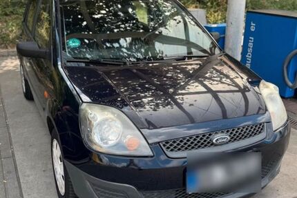Ford Fiesta 195.000 km 700 &euro; Bochum 44807