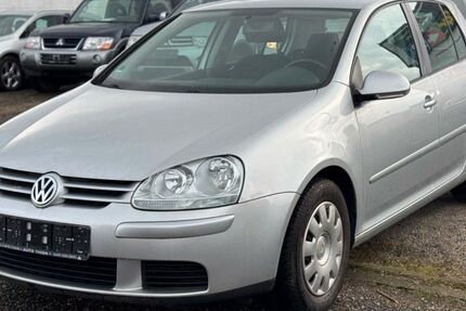 VW Golf 142.000 km 4.200 &euro; Kamp-Lintfort 47475