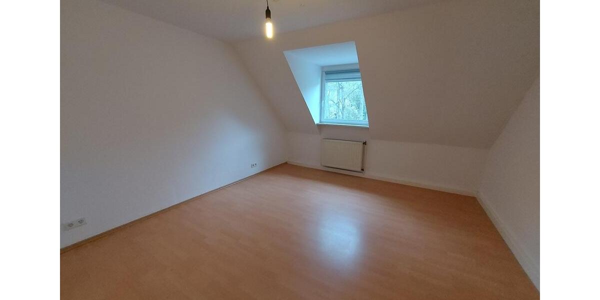 Dachgeschoßwohnung Gelsenkirchen Gelsenkirchen-Nord - 3.5 Zimmer, 68 m&sup2;, 575&euro; | Angebot:26396509