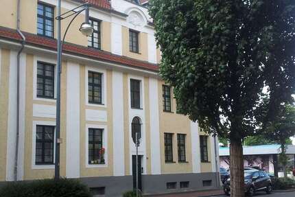 Haus zum Kaufen in Krefeld 790.000 € 492 m²