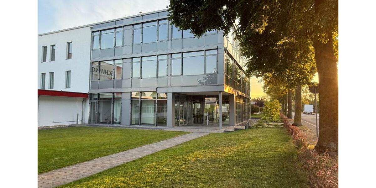 Erstbezug! Moderne und hochwertige Büroetage in Top-Lage zimmer