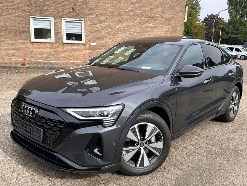 Audi Q8 e-tron 61.011 km 43.900 € Düsseldorf 40597