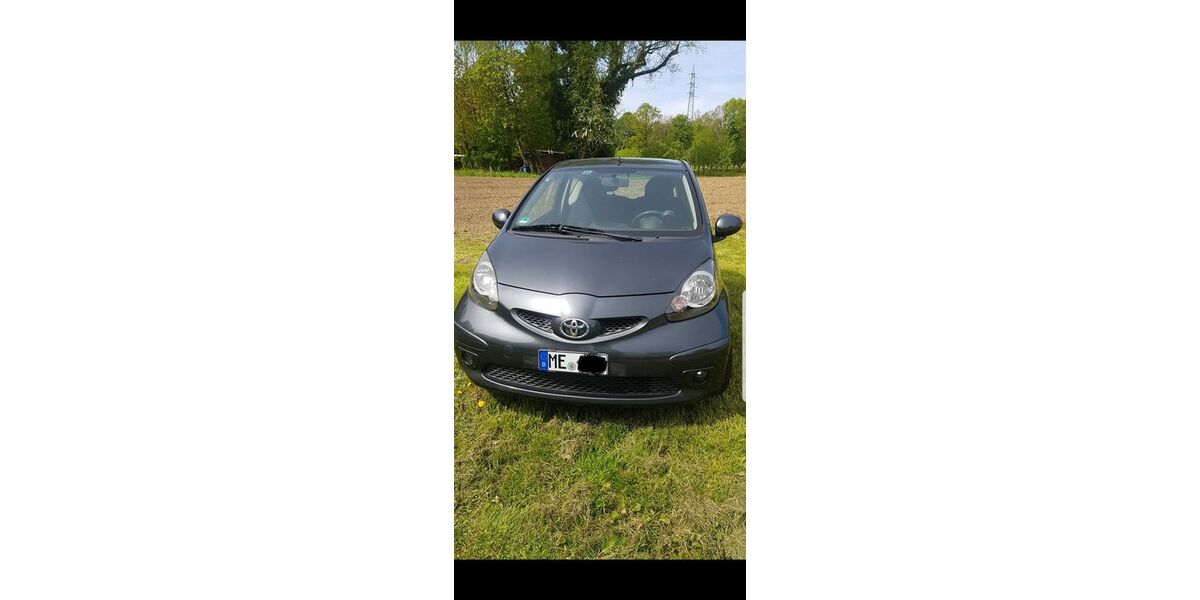 Toyota Aygo (X) 160.000 km 2.750 &euro; Ratingen 40880