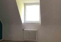 Ruhige Lage in Kupferdreh! Gemütliches Dachgeschoß mit Einbauküche! Frei ab sofort