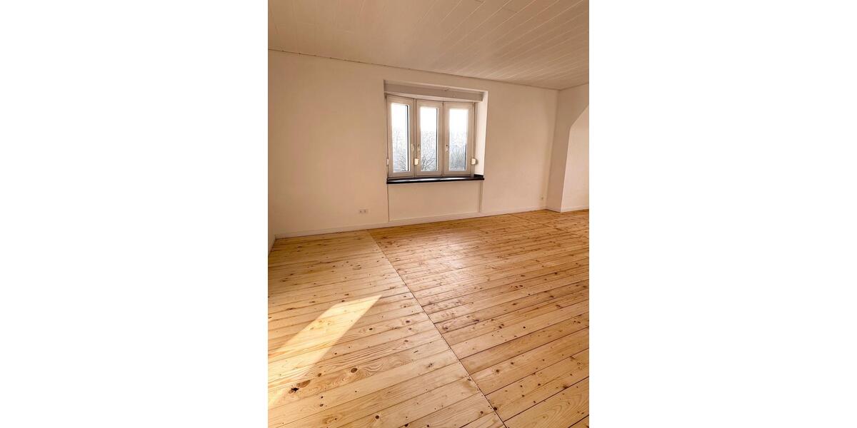 Wohnung mit Garten, Einbauküche und Kaminofen 3 zimmer