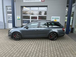 Skoda OCTAVIA 2.0 RS245 Combi+Navi+CarPlay+Totwinkel+ 89.000 km 22.450 &euro; Meerbusch 40667