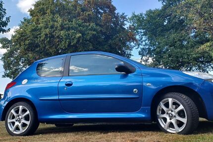 Peugeot 206 157.000 km 2.200 € Kamp-Lintfort 47475