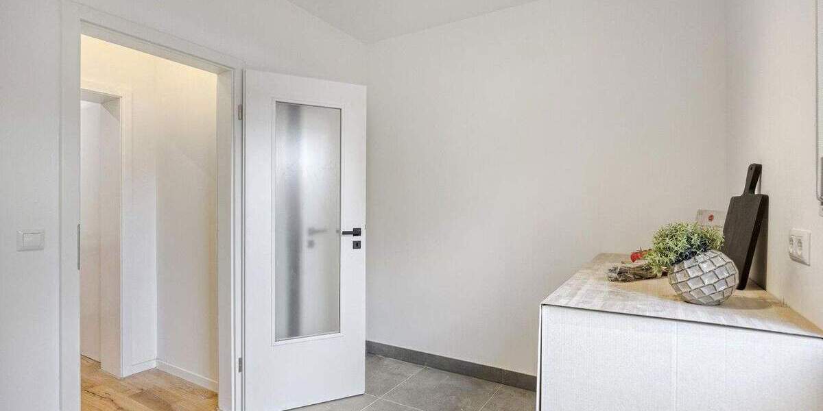 Provisionsfrei & Erstbezug nach Sanierung! Modern, hell & hochwertig - 3 Zimmer mit Garten 3 zimmer