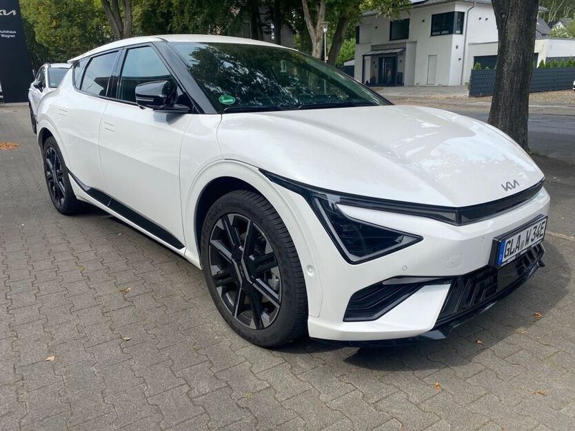 EV6