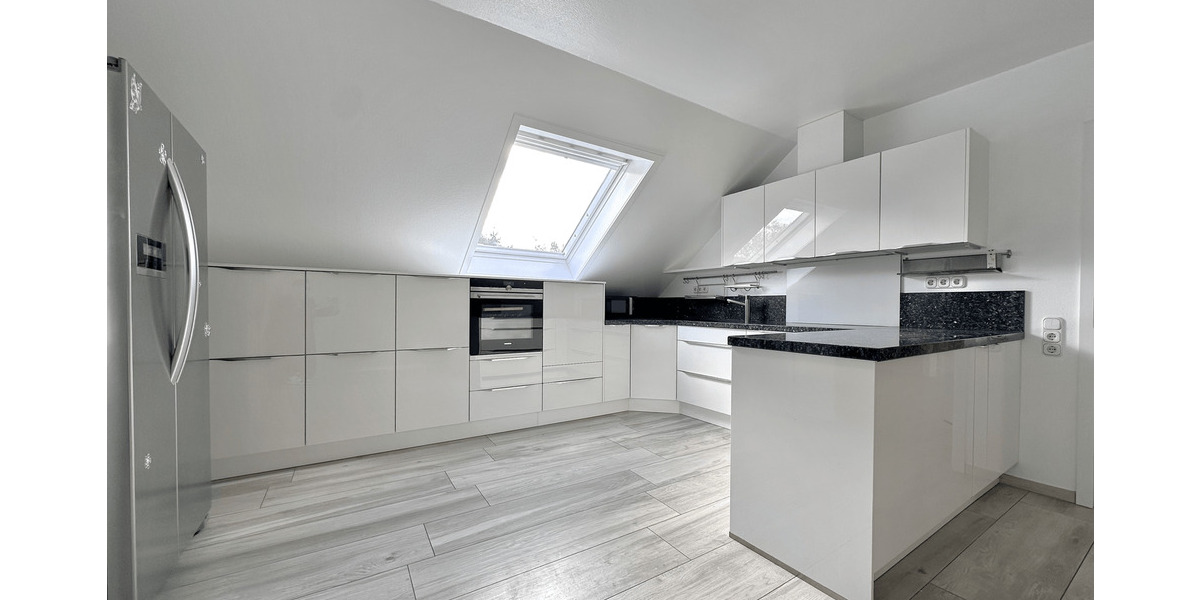 Etagenwohnung Ratingen West - 2 Zimmer, 117 m&sup2;, 1.530&euro; | Angebot:25286009