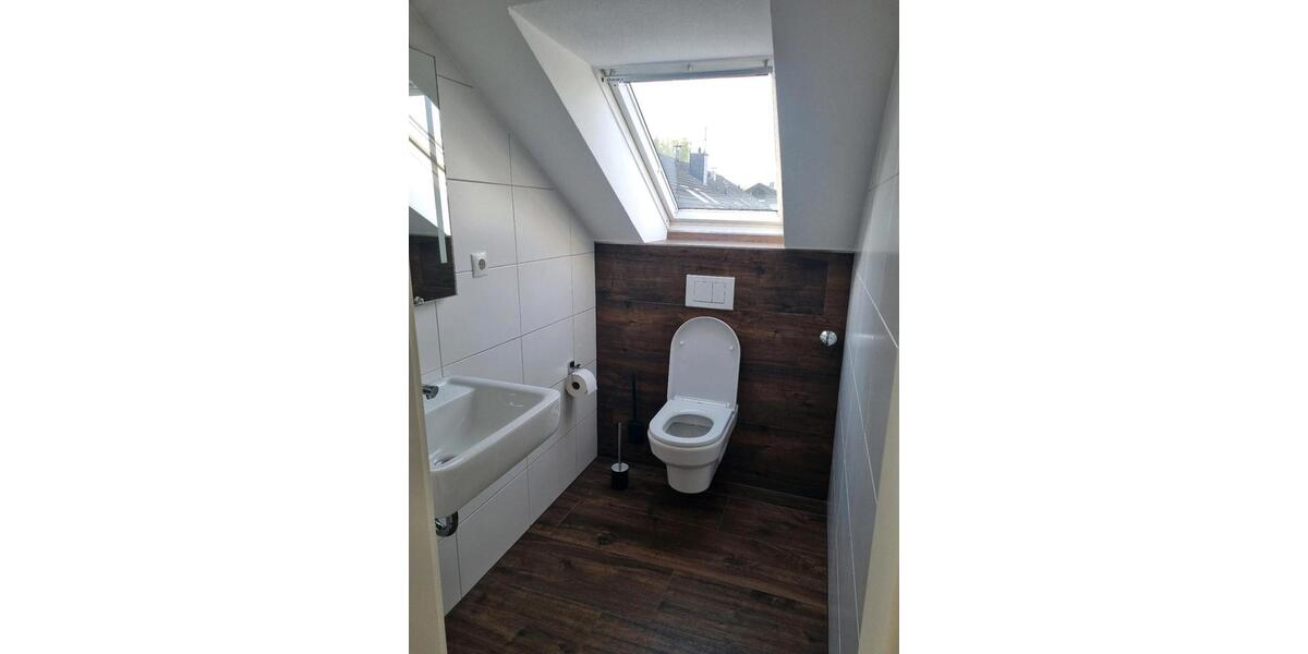 Dachgeschoßwohnung Wesel - 3.5 Zimmer, 96 m&sup2;, 960&euro; | Angebot:26123571