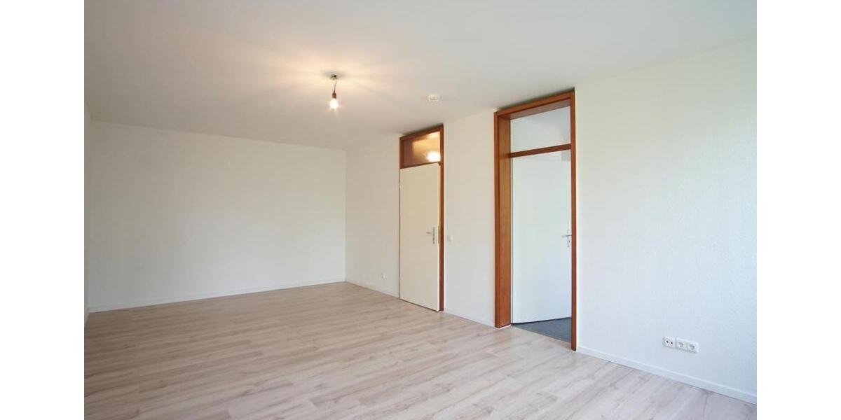 + Sonnenbalkon + sofort beziehbar mit Aufzug + 1.5 zimmer