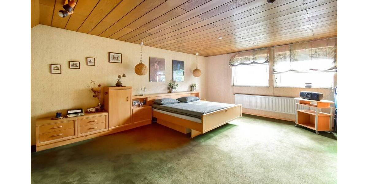 Massives, flexibel nutzbares 2-FH mit 176m² WFL & großer ausgebauter Nutzfläche + EEK D in Buchholz 6 zimmer