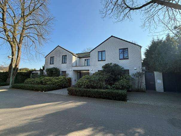 Haus zum Kaufen in Meerbusch 2.995.000 € 360 m² 11 zimmer