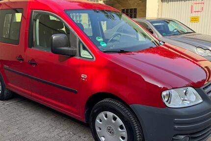 VW Caddy 135.000 km 5.990 &euro; Oberhausen 46149