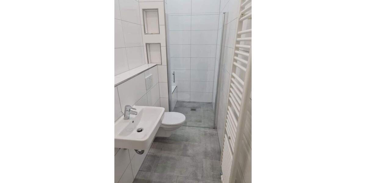 Gepflegtes Mehrfamilienhaus mit gesicherten Mieteinnahmen zimmer