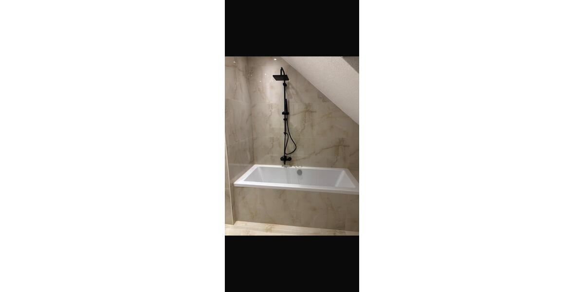 Dachgeschoßwohnung Krefeld Benrad - 2 Zimmer, 65 m&sup2;, 850&euro; | Angebot:25443990