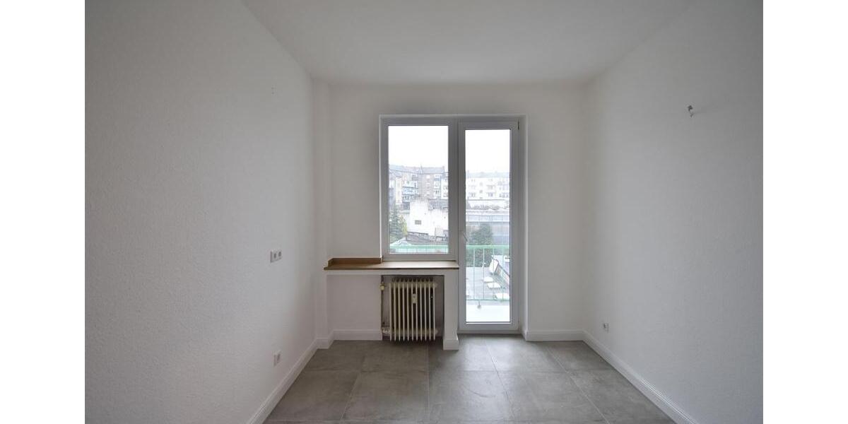 RENOVIERT! Apartment mit Balkon & Wintergarten zu vermieten 1 zimmer