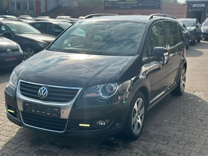 VW Touran 297.000 km 4.999 € Rheinberg 47495