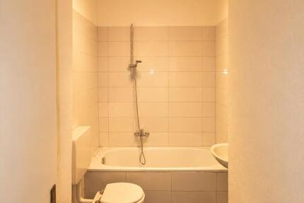 Wohnung Krefeld Cracau - 2 Zimmer, 52 m&sup2;, 110.000&euro; | Angebot:27286831