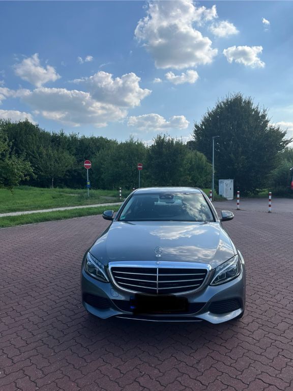 Mercedes-Benz C 180 82.750 km 17.200 € Alpen 46519