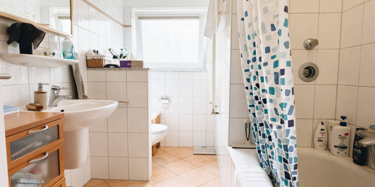 Etagenwohnung Düsseldorf Lörick - 4 Zimmer, 98 m&sup2;, 449.000&euro; | Angebot:23947607