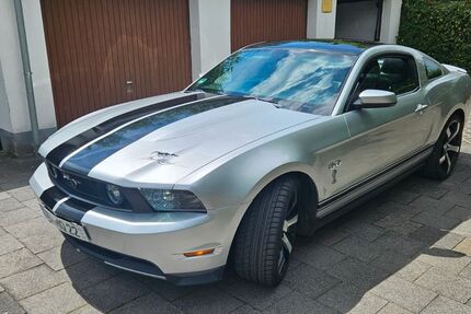 Ford Mustang 183.100 km 18.990 &euro; Duisburg 47138