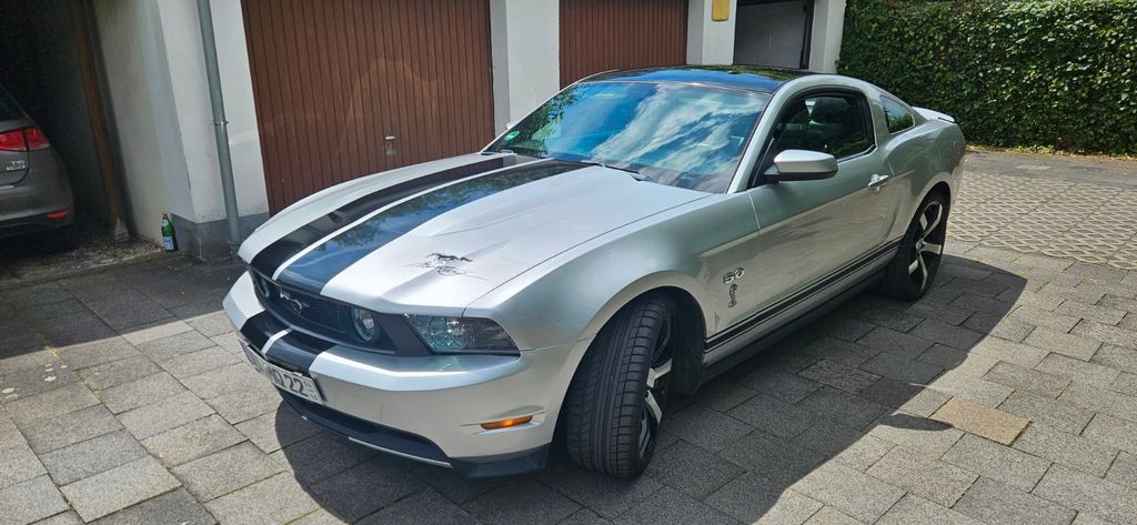 Ford Mustang 183.100 km 18.990 &euro; Duisburg 47138