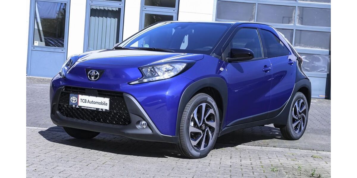 Toyota Aygo (X) 2.511 km 16.749 € Bochum 44807
