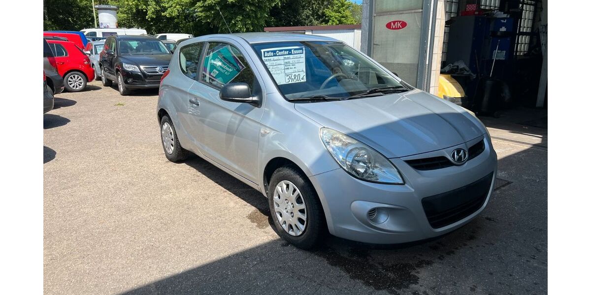 Hyundai i20 184.000 km 3.480 &euro; Essen 45141