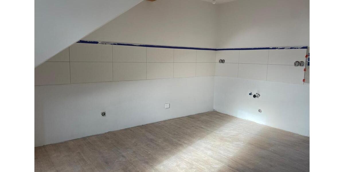 frisch sanierte Dachgeschosswohnung 4 zimmer