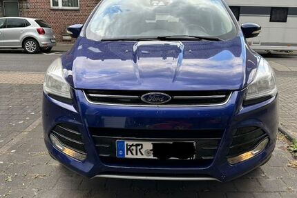 Ford Kuga 142.981 km 7.900 &euro; Krefeld 47839
