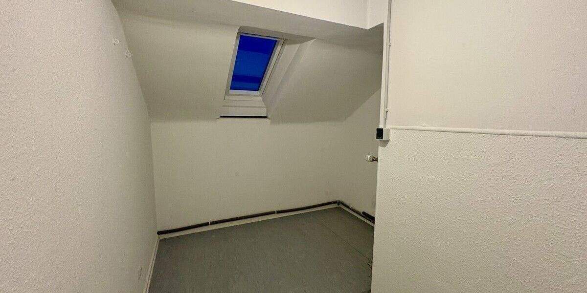 Gemütliche 3-Zimmer-Wohnung mit Balkon in zentraler Lage von Krefeld-Hüls 3 zimmer