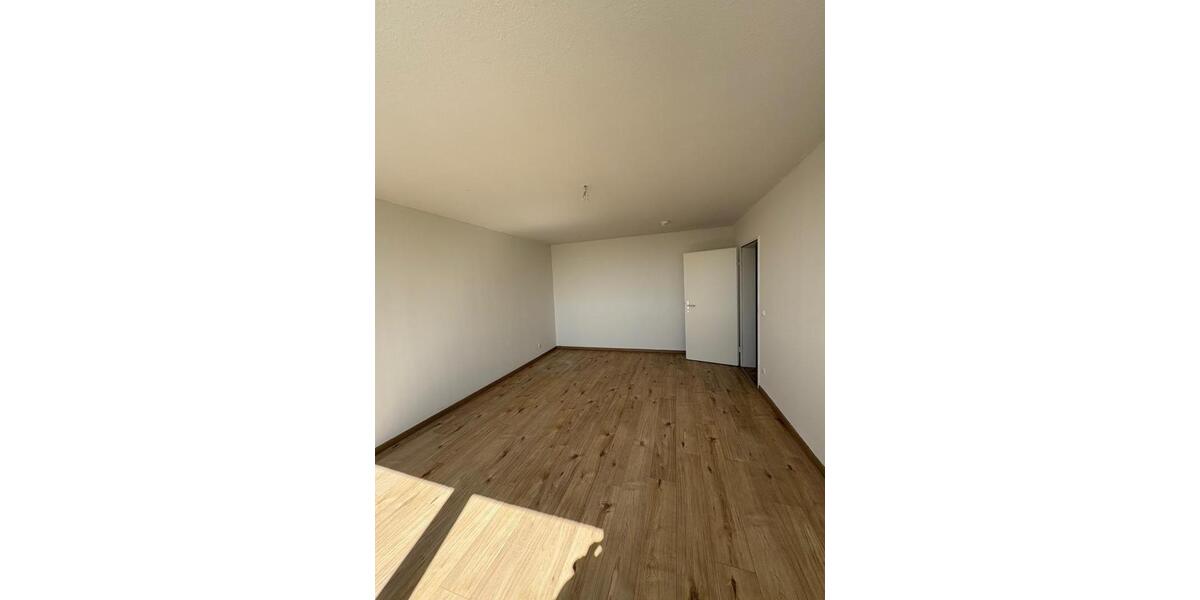 Etagenwohnung Ratingen Tiefenbroich - 3 Zimmer, 82 m&sup2;, 974&euro; | Angebot:26102047