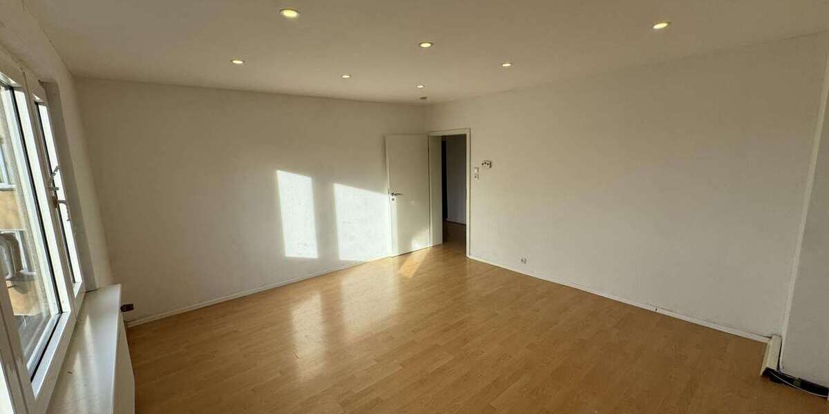 Etagenwohnung Moers - 3 Zimmer, 64 m&sup2;, 770&euro; | Angebot:25661825