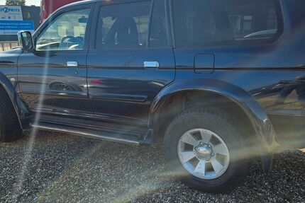 Mitsubishi Pajero 220.000 km 6.980 € Rheinberg 47495