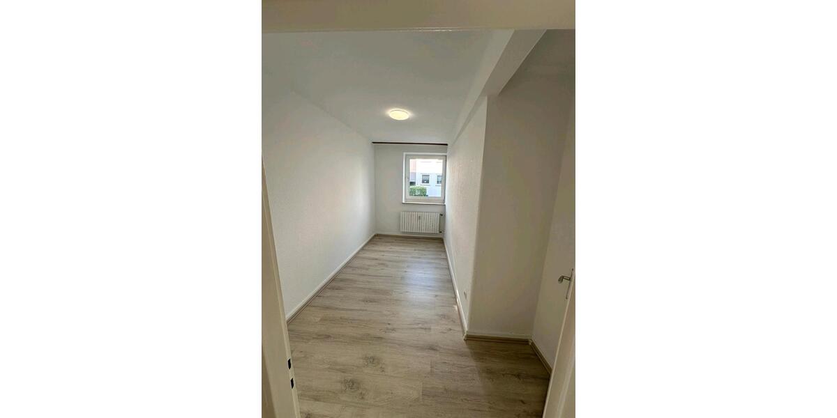 Erdgeschoßwohnung Essen Stadtbezirk V - 3 Zimmer, 50 m&sup2;, 480&euro; | Angebot:26409928