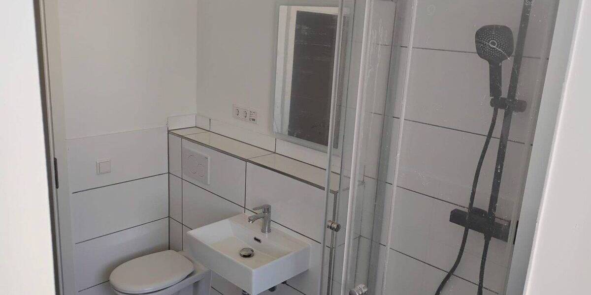 Etagenwohnung Düsseldorf Friedrichstadt - 2 Zimmer, 65 m&sup2;, 1.180&euro; | Angebot:26879414