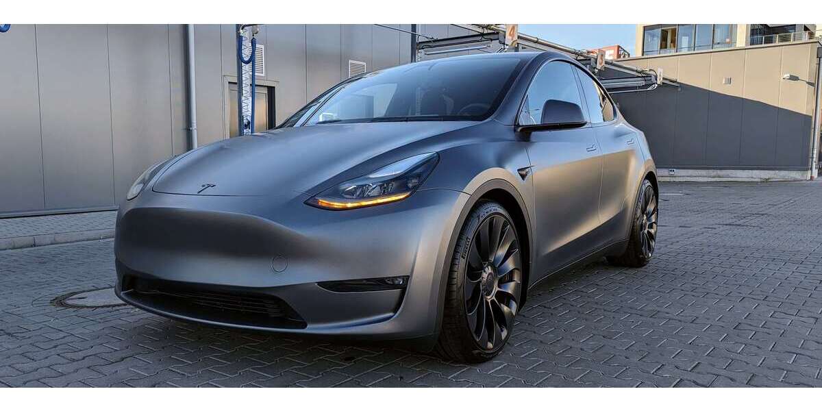 Tesla Model Y 32.000 km 41.000 &euro; Düsseldorf 40237
