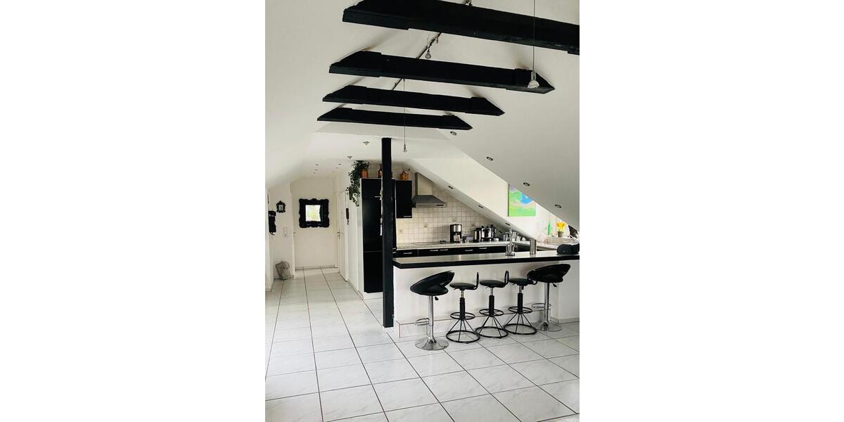 Exklusive Dachgeschosswohnung mit Seeblick 3.5 zimmer