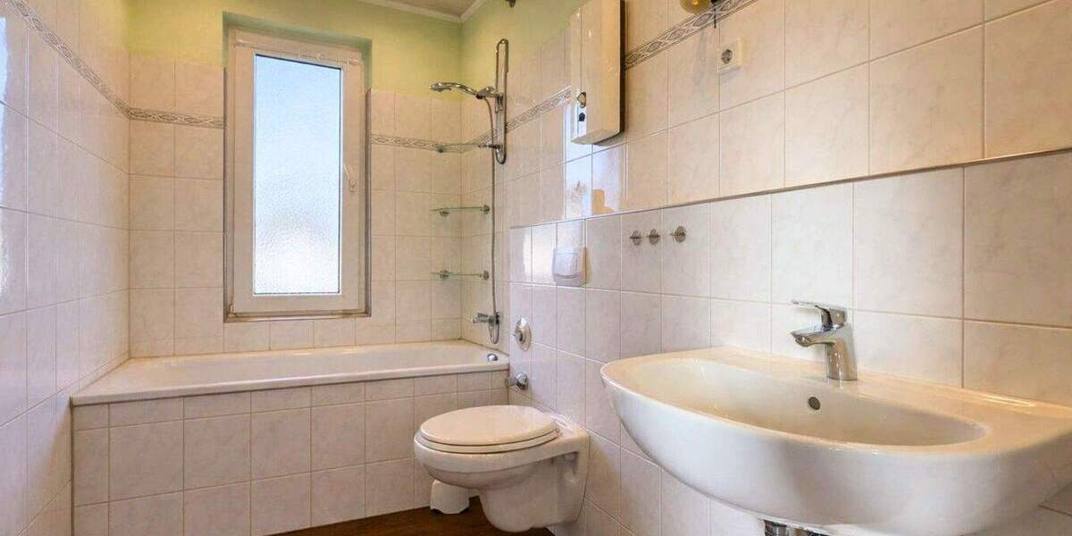 Reihenendhaus Gelsenkirchen Bismarck - 6 Zimmer, 200 m&sup2;, 249.000&euro; | Angebot:25427582