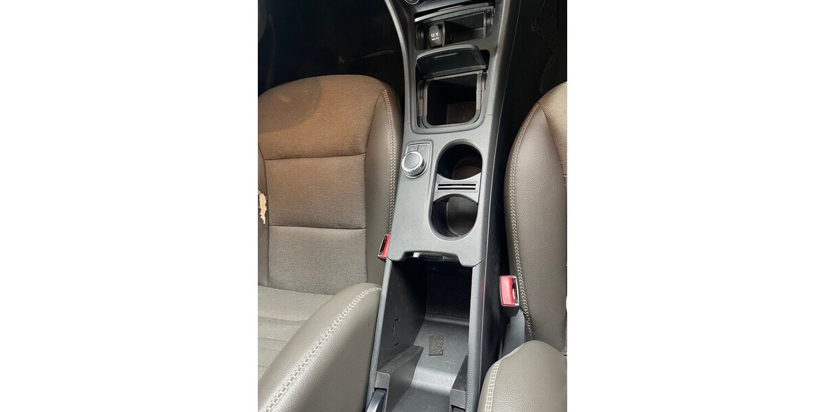 Mercedes-Benz GLA-Klasse 139.000 km 14.999 &euro; Krefeld 47798