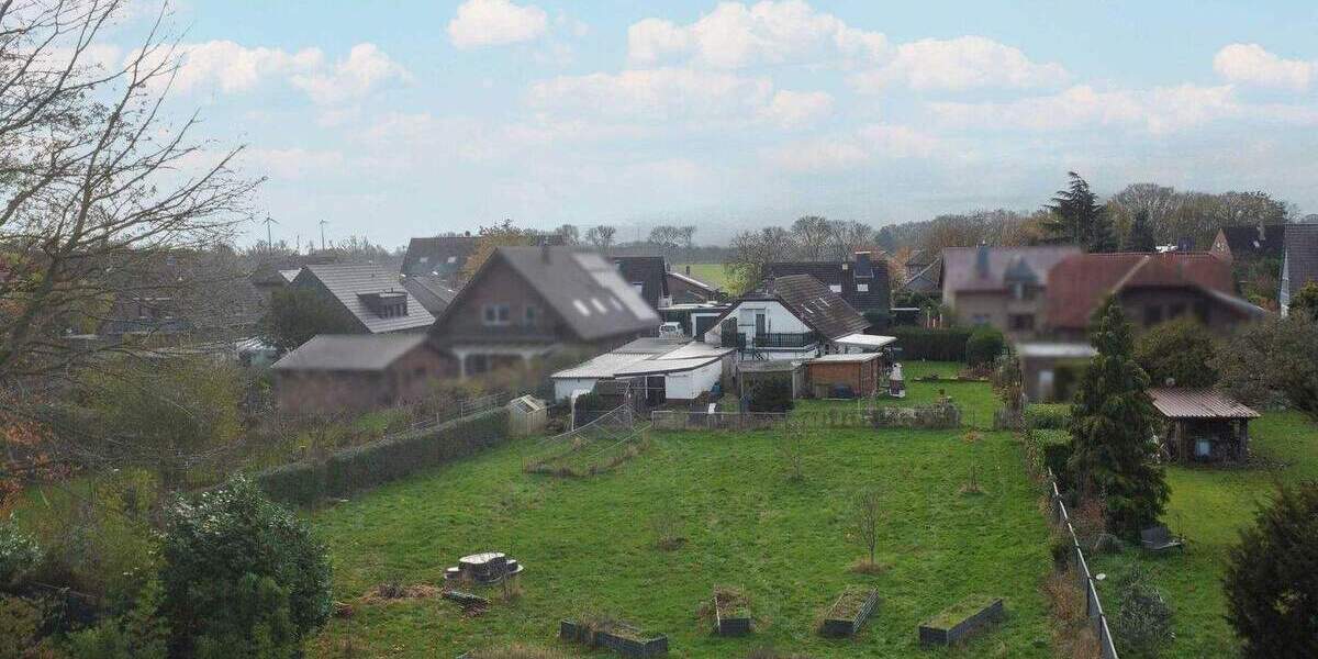 Schönes Bauernhaus mit großem Garten in top Lage von Menzelen-West 8 zimmer