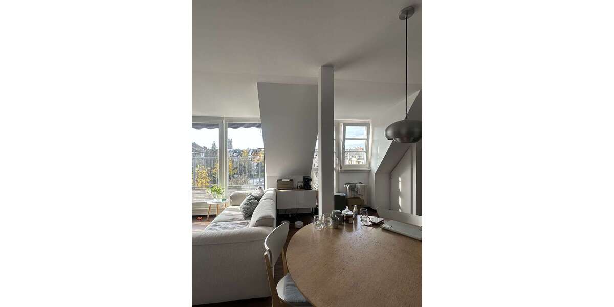 Wohnung zum Mieten in Düsseldorf 2.220 € 110.7 m² 3 zimmer