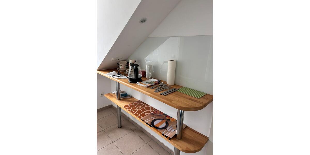 Dachgeschoßwohnung Essen Stadtbezirk VI - 1 Zimmer, 40 m&sup2;, 420&euro; | Angebot:26407189
