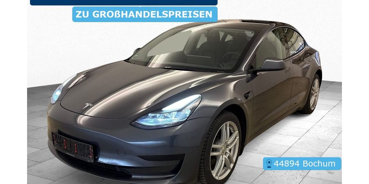 Tesla Model 3 78.457 km 25.395 &euro; Krefeld 47829