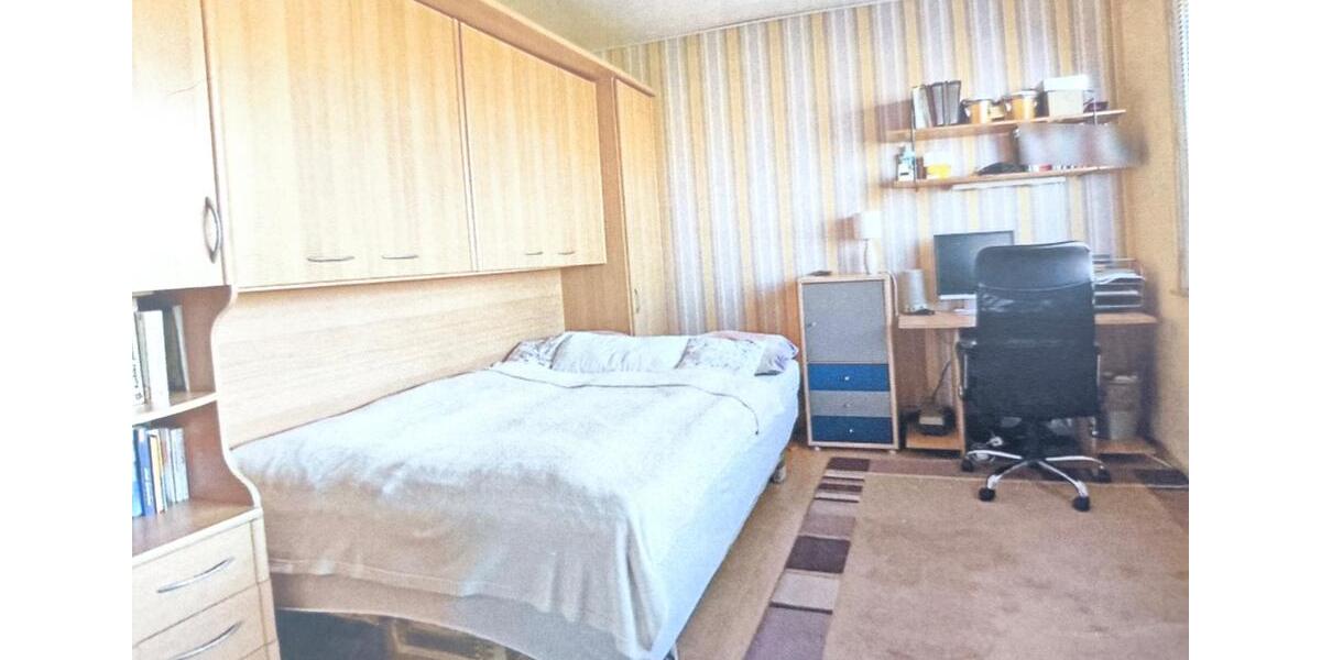 Etagenwohnung Voerde (Niederrhein) - 4 Zimmer, 104 m&sup2;, 200.000&euro; | Angebot:26903174