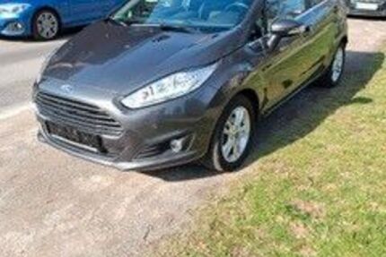 Ford Fiesta 100.107 km 9.450 &euro; Krefeld 47799