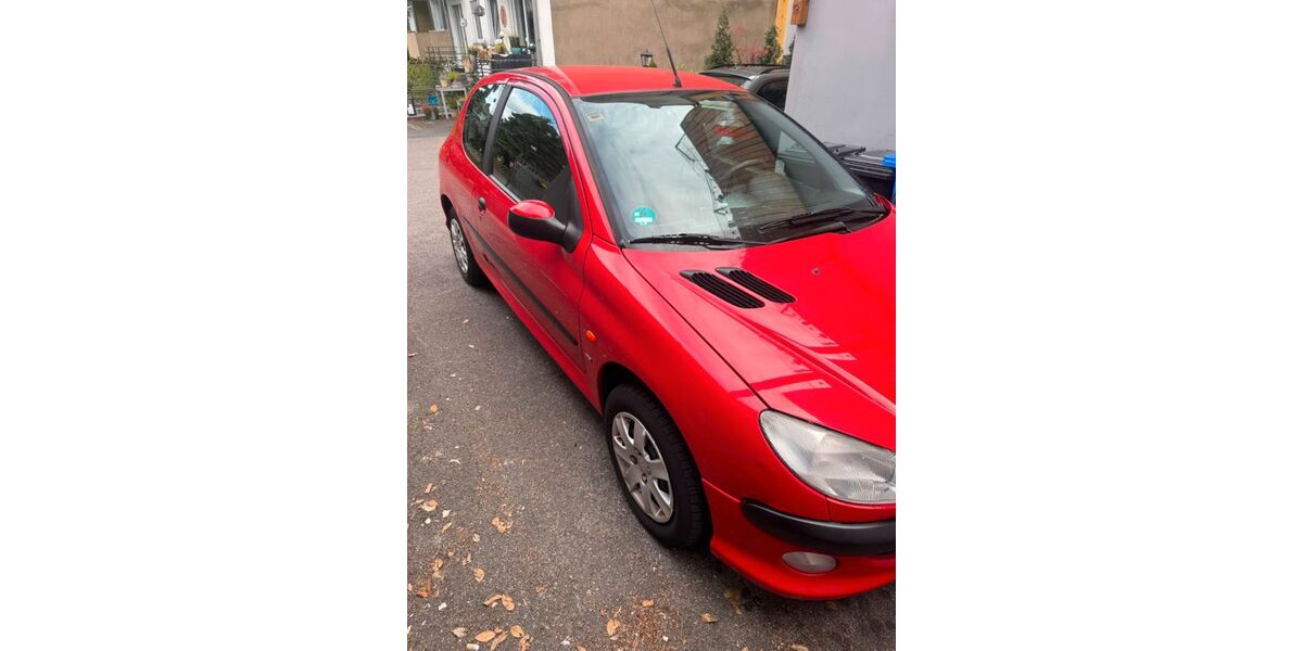 Peugeot 206 124.900 km 999 &euro; Essen 45326