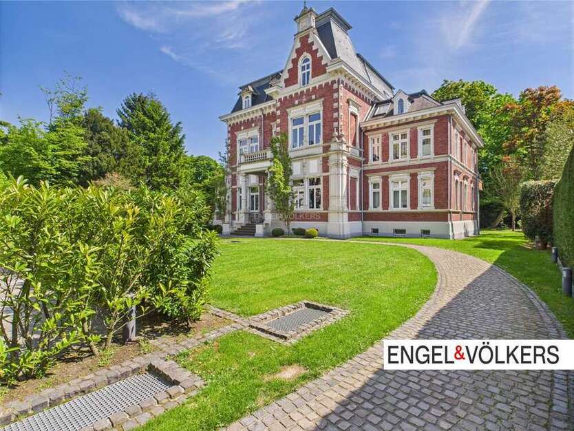 Wohnung zum Mieten in Krefeld 1.975 € 135 m²